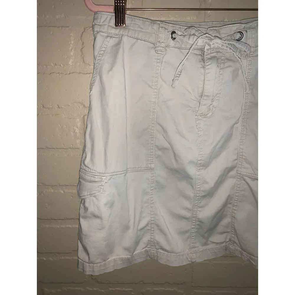 Vintage 90’s Y2K Khaki Cargo Skort Size 4‎